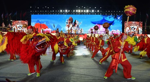 汤显祖戏剧节开幕式演出现场。 抚州市委宣传部 供图 汤显祖戏剧节开幕式演出现场。 抚州市委宣传部 供图