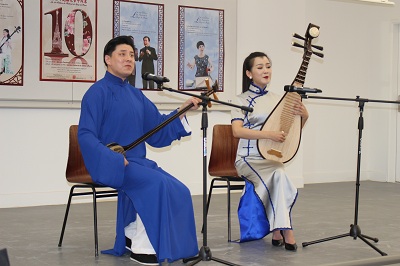 苏州弹词《白蛇·赏中秋》表演。 苏州弹词《白蛇·赏中秋》表演。