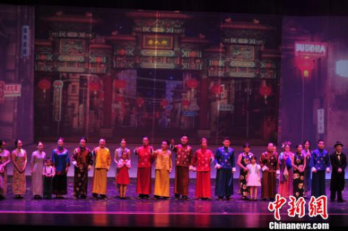 大型情景音乐舞蹈史诗《闯金山》在江门上演 索有为 摄 大型情景音乐舞蹈史诗《闯金山》在江门上演 索有为 摄