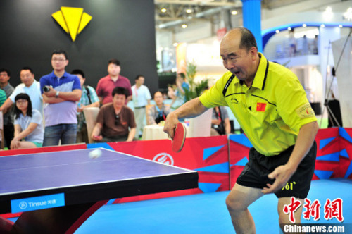 资料图：中国著名乒乓球运动员、超级国手梁戈亮