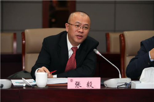 国侨办张毅副司长在"为侨服务工作站"揭牌仪式上讲话