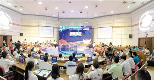 创新创业大赛为我市企业成长提供了一个很好的平台。图为第六届中国创新创业大赛(广东·江门赛区)暨2017年江门市“科技杯”创新创业大赛总决赛现场。