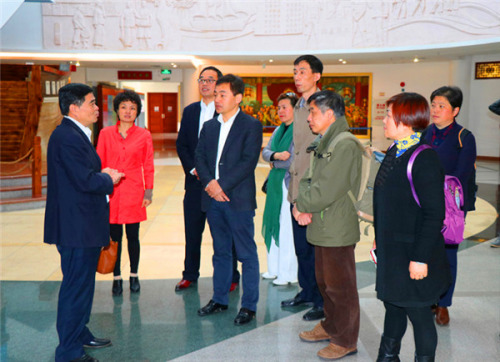 常州市侨办一行参观广东华侨博物馆。 常州市侨办一行参观广东华侨博物馆。