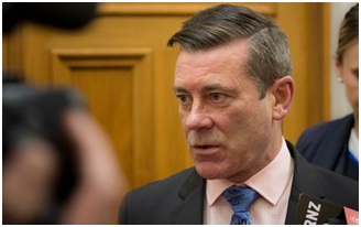 前移民部长Michael Woodhouse(新西兰天维网) 前移民部长Michael Woodhouse(新西兰天维网)