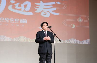 李辉大使致辞。 李辉大使致辞。