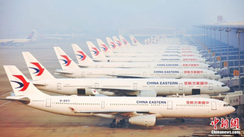 中国东方航空公司1月19日呼吁台湾民航主管机构关注旅客需求、顺应民意,尽快确认公司两岸春运加班计划。 中国东方航空公司1月19日呼吁台湾民航主管机构关注旅客需求、顺应民意,尽快确认公司两岸春运加班计划。