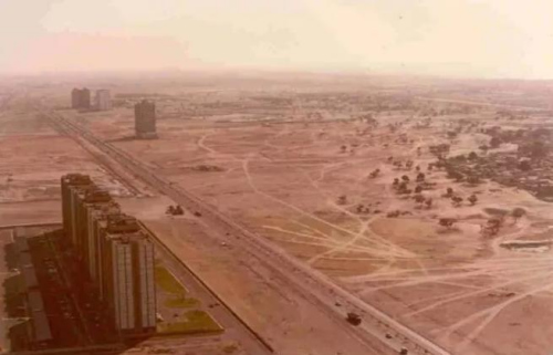 1966年的迪拜谢赫扎伊德大道。