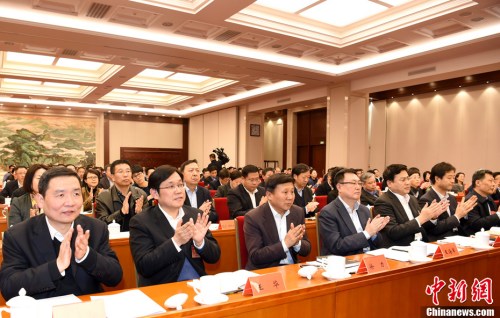 1月23日,全国侨办主任会议在北京召开。各省、自治区、直辖市人民政府及新疆生产建设兵团侨务部门负责人,副省级城市、省会城市及部分重点侨乡城市侨务部门主要负责人等约200人出席会议。<a target='_blank' href='http://www.chinanews.com/'>中新社</a>记者 张勤 摄 1月23日,全国侨办主任会议在北京召开。各省、自治区、直辖市人民政府及新疆生产建设兵团侨务部门负责人,副省级城市、省会城市及部分重点侨乡城市侨务部门主要负责人等约200人出席会议。<a target='_blank' href='http://www.chinanews.com/'>中新社</a>记者 张勤 摄