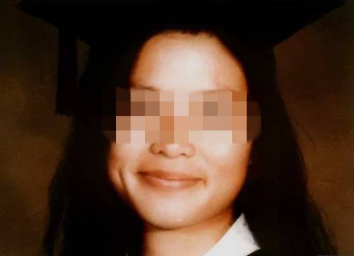 图为华裔女大学生安吉拉。