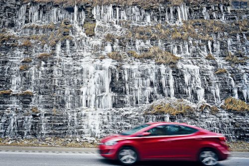 资料图：美国中西部迎来暴雪天气。来源：美国《星岛日报》