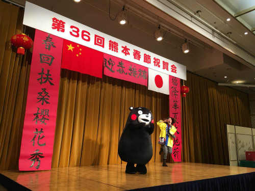 。 。