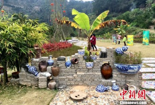 克拉克瓷文化和“海丝”文化融入南胜镇田坑窑文化景区建设。 张金川 摄 克拉克瓷文化和“海丝”文化融入南胜镇田坑窑文化景区建设。 张金川 摄