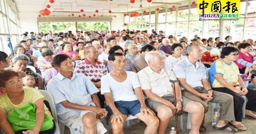 旧玻璃口新春团拜，获得众多村民出席。(马来西亚《中国报》记者/欧盛财 摄)