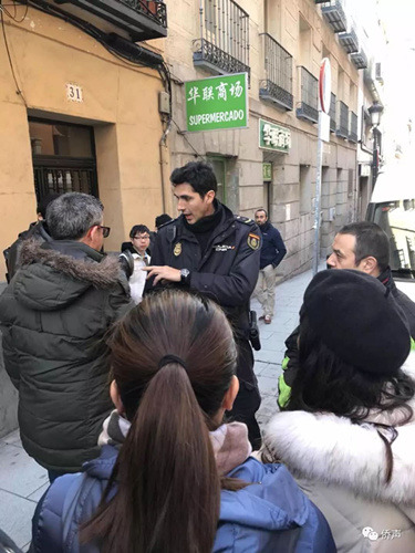 西班牙一华人驾校关门不退学费 被坑侨胞起诉