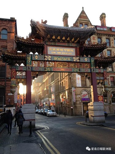 面对商铺租金贵、商业地皮税高,曼城华埠的商铺即使口碑再好,也难抵严苛重负,纷纷倒下。 面对商铺租金贵、商业地皮税高,曼城华埠的商铺即使口碑再好,也难抵严苛重负,纷纷倒下。