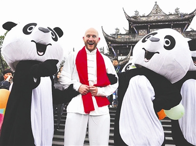 成都见证从云从留学生到创业者的转变 成都见证从云从留学生到创业者的转变