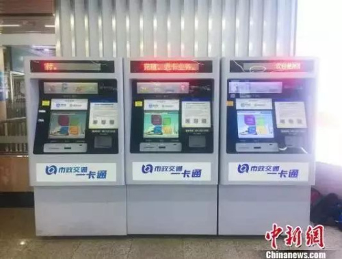 杜燕 摄 杜燕 摄