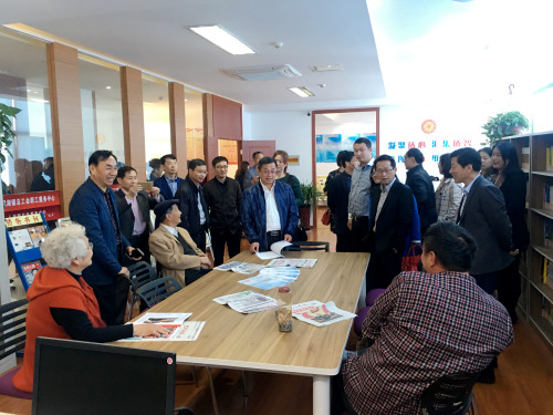 参观“侨之家”——锡山区鹅湖镇人民路社区 参观“侨之家”——锡山区鹅湖镇人民路社区