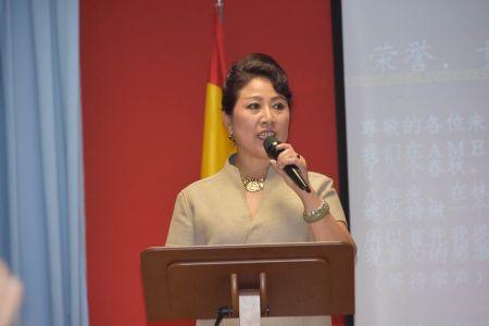 中西女企业家协会新任主席黄丽华女士(图片来源：欧华报)