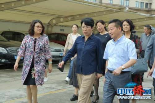 中国侨联一行调研浙江康尔达新材料股份有限公司。 郭其钰 摄 中国侨联一行调研浙江康尔达新材料股份有限公司。 郭其钰 摄