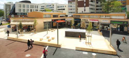 克雷代伊市利维尔(La Lévriere)广场。(图片来源:《欧洲时报》 引自克雷代伊市官网) 克雷代伊市利维尔(La Lévriere)广场。(图片来源:《欧洲时报》 引自克雷代伊市官网)