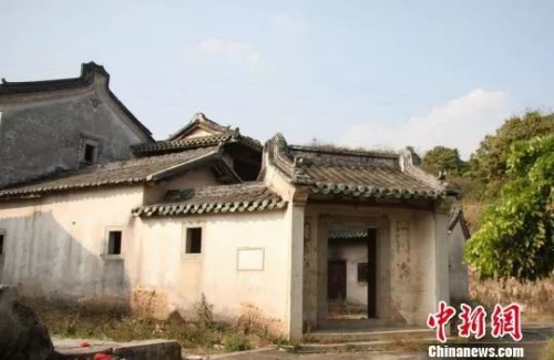 广东梅州华侨故居“爱春楼”爱春楼一瞥。 蔡欣欣 摄 广东梅州华侨故居“爱春楼”爱春楼一瞥。 蔡欣欣 摄