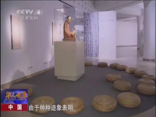 祖师像在匈牙利展出。视频截图