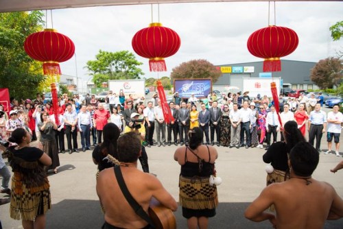 新西兰传统毛利舞蹈 HAKA。(新西兰中华新闻社) 新西兰传统毛利舞蹈 HAKA。(新西兰中华新闻社)