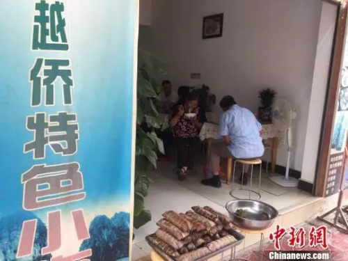 钟明的越南特色小吃店。 张丹 摄 钟明的越南特色小吃店。 张丹 摄