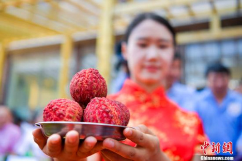<a target='_blank' href='http://www.chinanews.com/'>中新社</a>记者 骆云飞 摄 <a target='_blank' href='http://www.chinanews.com/'>中新社</a>记者 骆云飞 摄