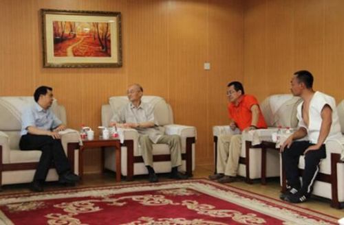 座谈会现场。(图片来源:中国华文教育基金会网站) 座谈会现场。(图片来源:中国华文教育基金会网站)