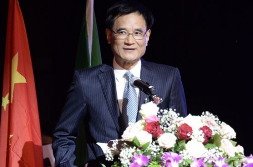 浙江省委常委、统战部部长熊建平致辞。(图片来源:欧联社 赵建斌/摄) 浙江省委常委、统战部部长熊建平致辞。(图片来源:欧联社 赵建斌/摄)