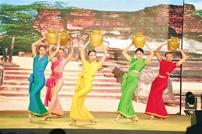 海南文昌南洋文化节晚会上表演的节目。