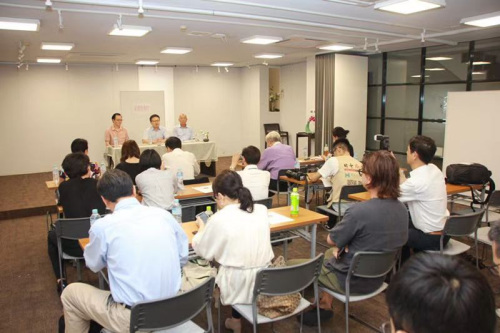 9月9日,旅日华侨华人团体召开新闻发布会。(《日本新华侨报》/郭子川 摄) 9月9日,旅日华侨华人团体召开新闻发布会。(《日本新华侨报》/郭子川 摄)
