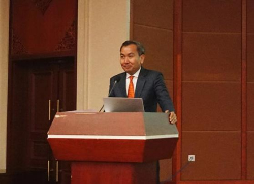 柬埔寨民间社会组织联盟论坛常务副主席董文宝致辞