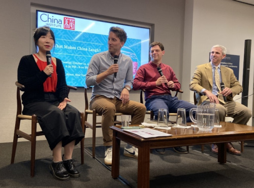 杨梦琦及艾杰西等喜剧演员讲述在中国的演出经历。(美国《世界日报》/郑怡嫣 摄) 杨梦琦及艾杰西等喜剧演员讲述在中国的演出经历。(美国《世界日报》/郑怡嫣 摄)