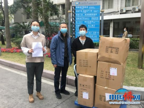 广东省侨心慈善基金会将物资运送至广州医科大学附属第二医院　受访者提供　摄