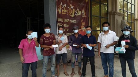 (图片来源:柬埔寨《柬华日报》) (图片来源:柬埔寨《柬华日报》)