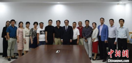 图为与会嘉宾。黄耀辉 摄 图为与会嘉宾。黄耀辉 摄