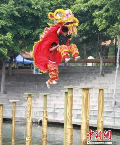 资料图:佛山狮王争霸赛 曾令华 摄 资料图:佛山狮王争霸赛 曾令华 摄