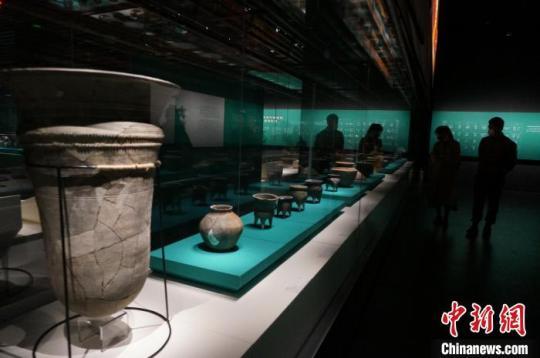 郑州商都遗址博物院展出的文物。　韩章云 摄