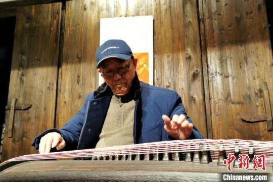 耄耋老人談閩箏傳承：舊曲新彈保留傳統(tǒng)古典箏曲原有味道
