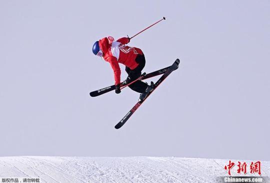 谷爱凌获自由式滑雪女子坡面障碍技巧银牌