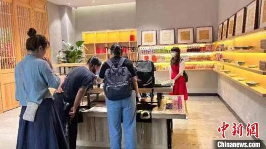 汉字传播文化主题书房在沈阳老北市正式开放