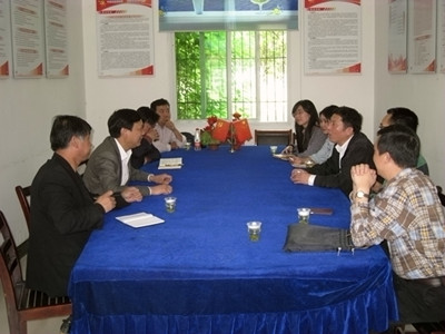 省侨联青委会与乡村两级领导对接座谈