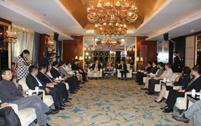 陕西省省政协副主席李晓东会见无锡市侨商代表团一行