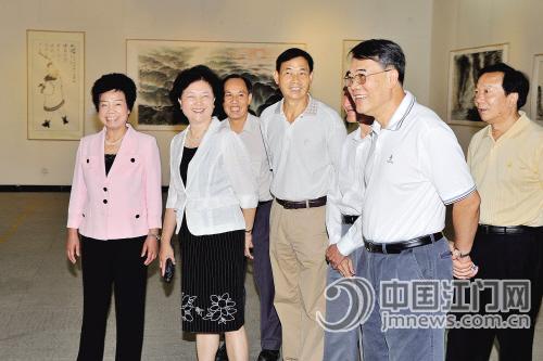 来自印尼、泰国、马来西亚等东南亚国家的侨胞到江门市,并赴多地实地考察。(《江门日报》/周华东