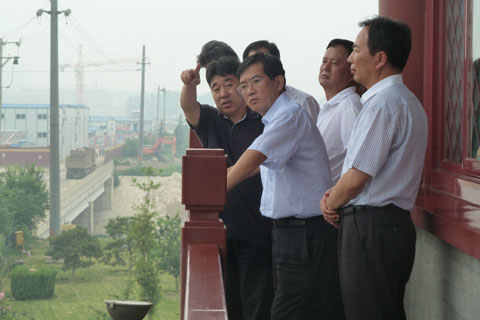刘春锋主任等实地考察世界侨商总部聚集区项目