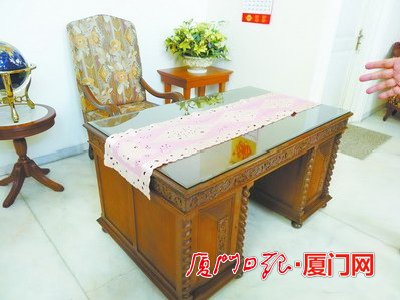 中国侨网嘉庚先生的书桌。(《厦门日报》)