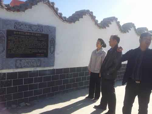 中国侨网调研组一行考察多木寺村幼儿园。(甘肃侨联)